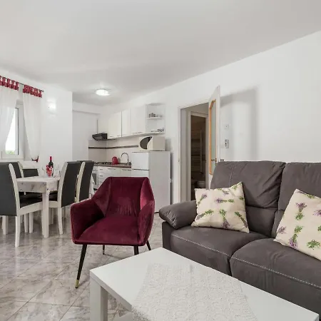Diana - Lbn307 By Interhome Semesterbostad *
